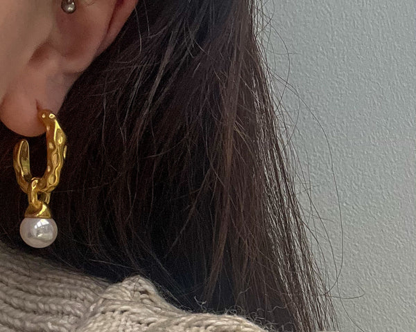 Eva Pearl Hoop Earrings