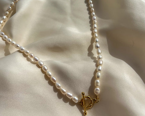 Pearl T Bar Necklace